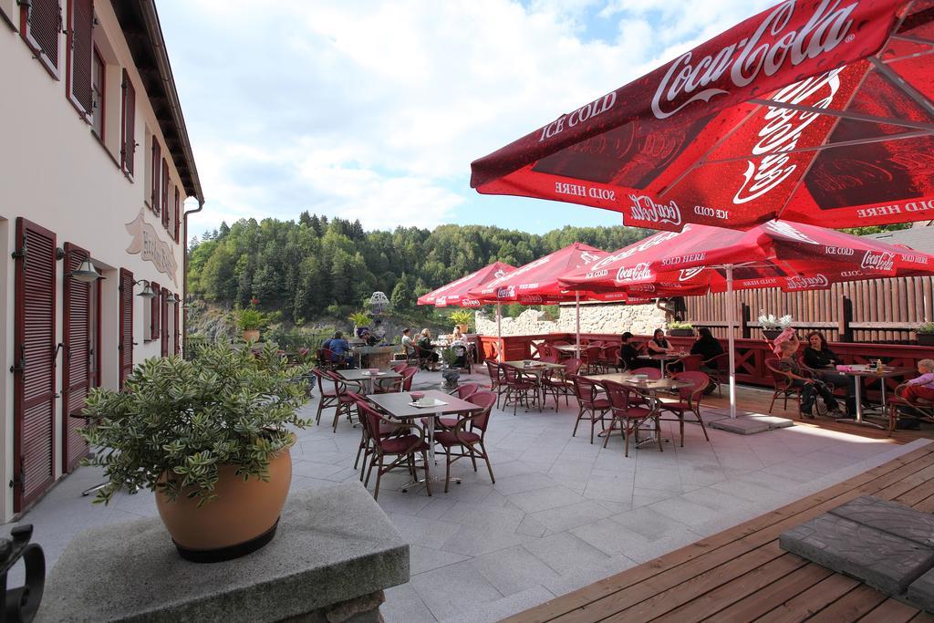 Hradni Basta Hotel Bečov nad Teplou Buitenkant foto