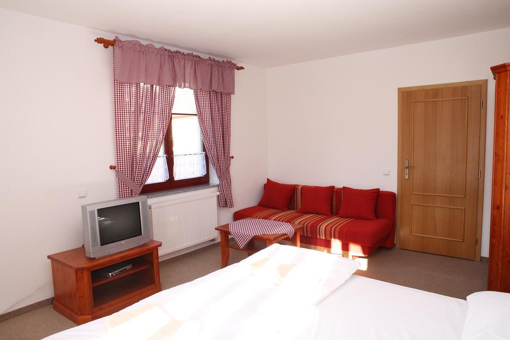 Hradni Basta Hotel Bečov nad Teplou Kamer foto