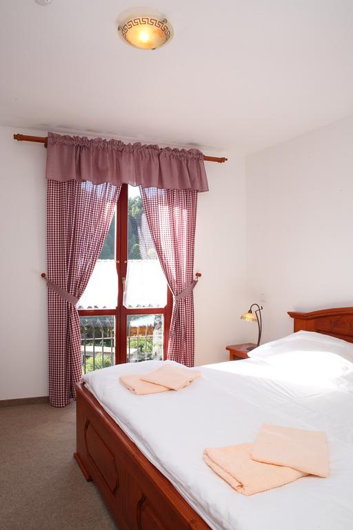 Hradni Basta Hotel Bečov nad Teplou Kamer foto