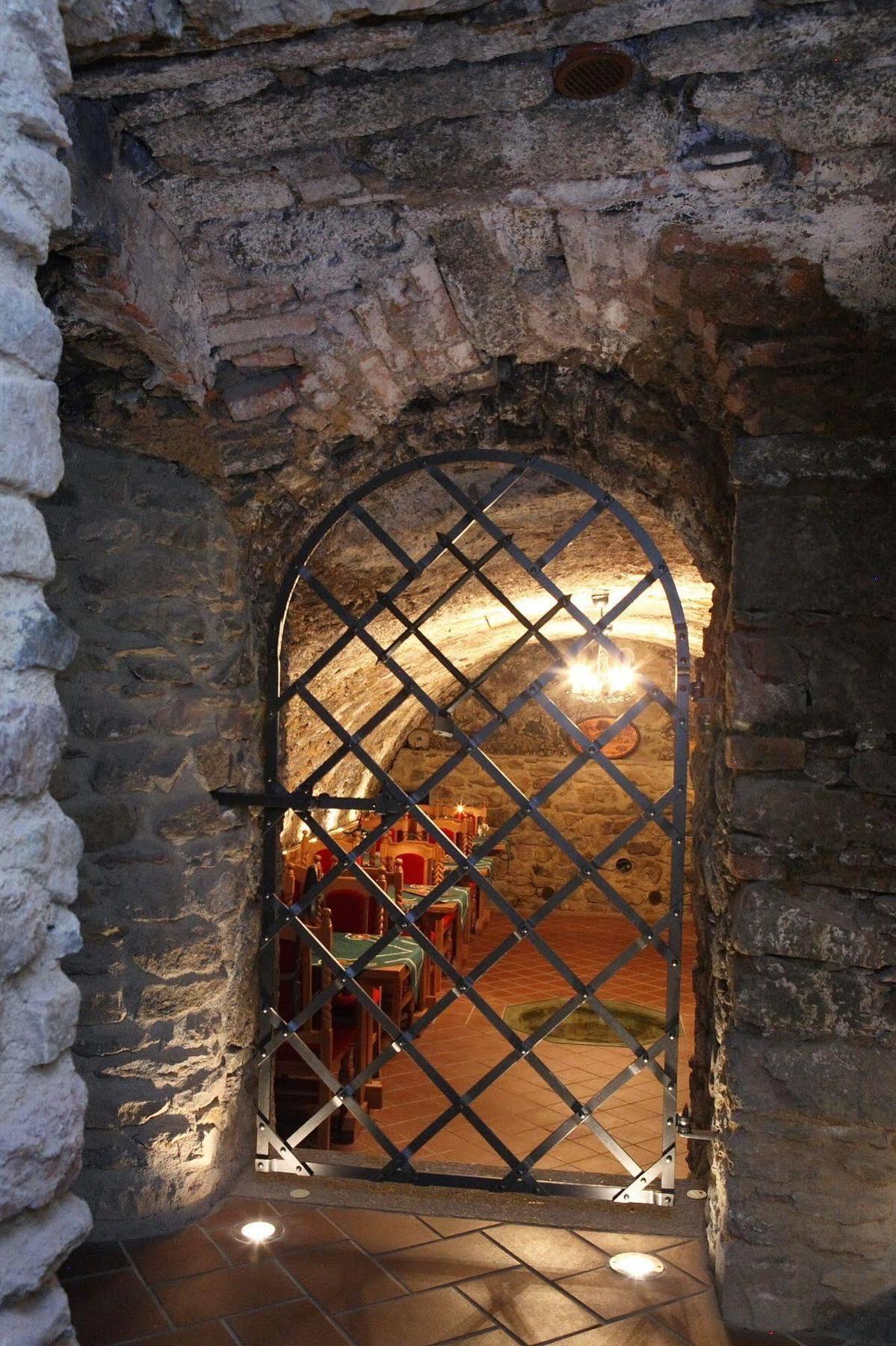 Hradni Basta Hotel Bečov nad Teplou Buitenkant foto